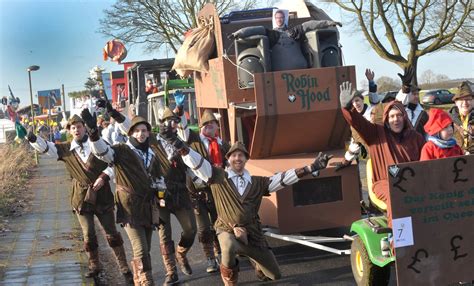 Sturm an Karneval Kölner Rosenmontagszug gestartet bei