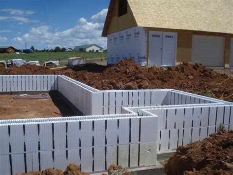 styrofoam foundation blocks walls