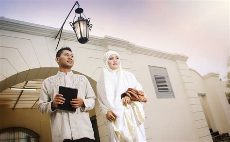Suami Istri Muslim