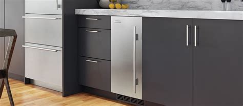 Sub Zero Undercounter Ice Maker