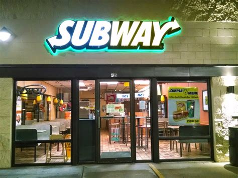 subway on edgewood road cedar rapids ia