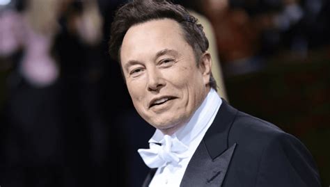 sueldo de elon musk