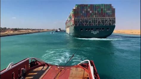 suez canal container ship blockage