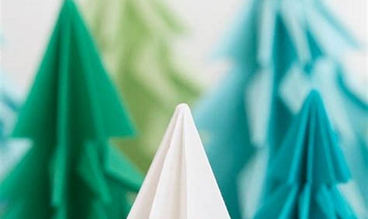 Sugar and Charm Origami Christmas Tree