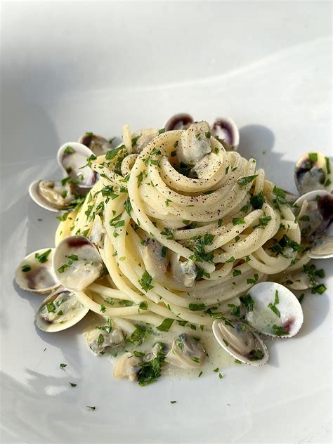 sugo di vongole in bianco