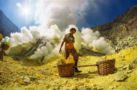 sulfur mining in indonesia