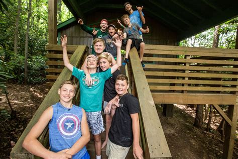 summer camps with cabins near me