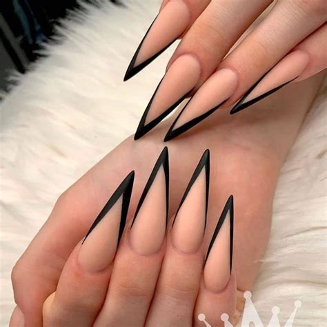 Top 30 Best Stiletto Nail Ideas (2022 Updated) Tuula Vintage