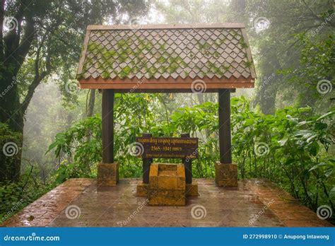 summit sign doi inthanon