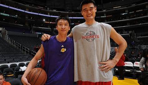 How Tall Is Yao Ming? Is His Height 7′ 5″ Or 7′ 6″? | Natural Height Growth