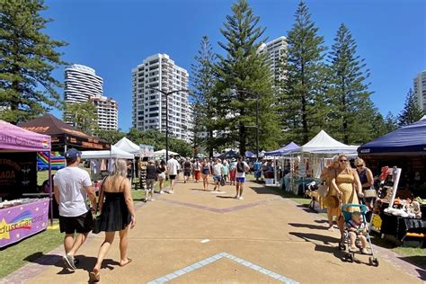 sunday beach markets gold coast