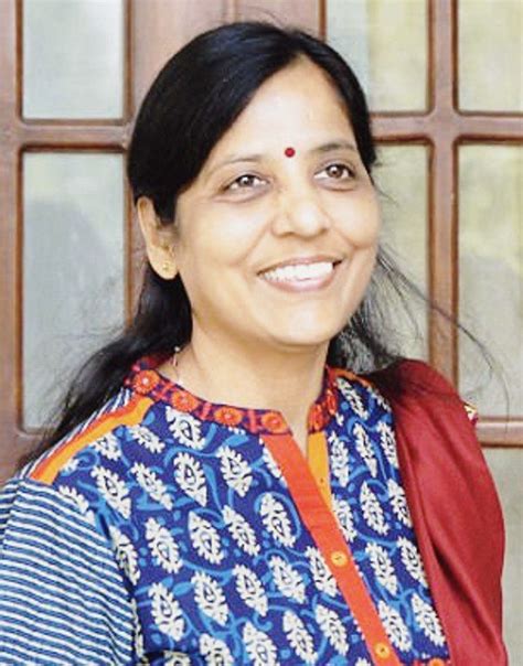 sunita kejriwal biography