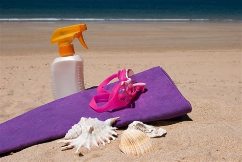 sunscreen beach towel