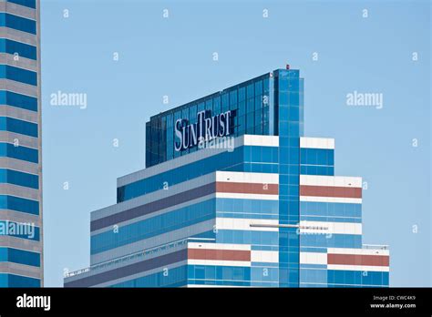 Suntrust Bank High Resolution Stock Photography and Images Alamy