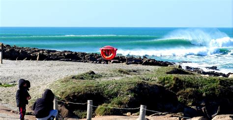 surf instructor La Torche