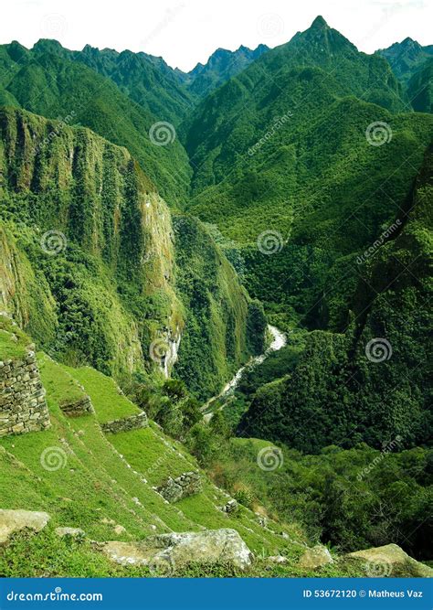 Exploring the Surrounding Area of Machu Picchu