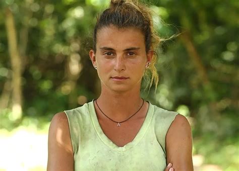 survivor pınar kaç yaşında