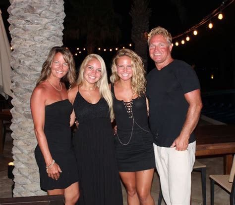 suzanne morphew daughters