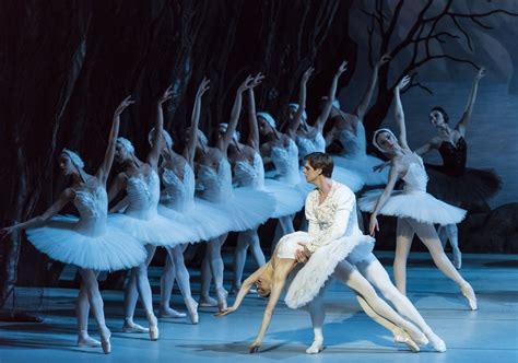 swan lake tchaikovsky ballet