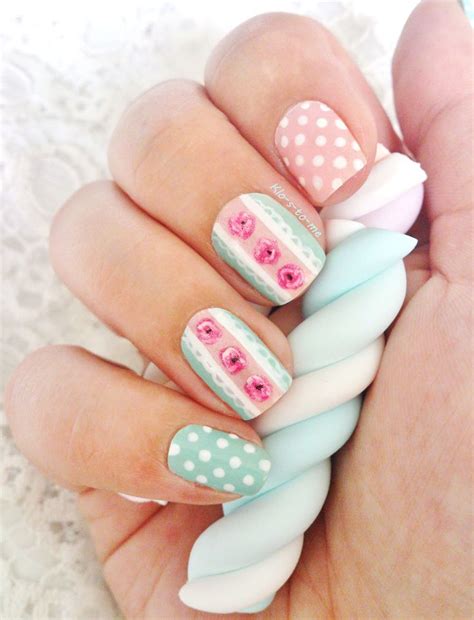 Sweet Nail Designs: A Treat for Your Fingertips