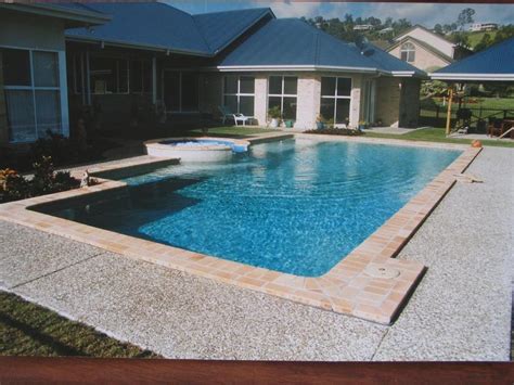 swimming pool builders cairns