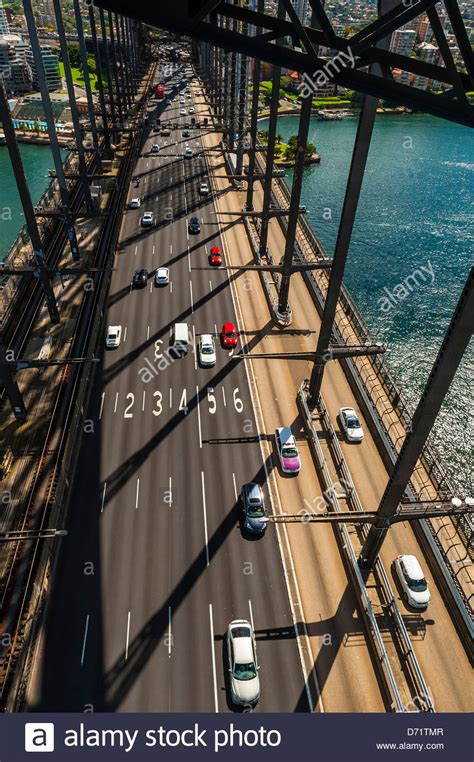 sydney harbour bridge traffic