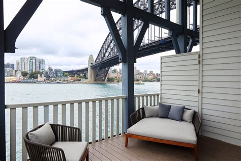 sydney harbour hotels with balcony