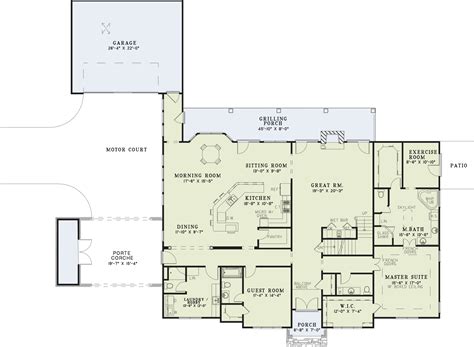 symmetrical house floor plans