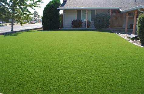synthetic turf contractors