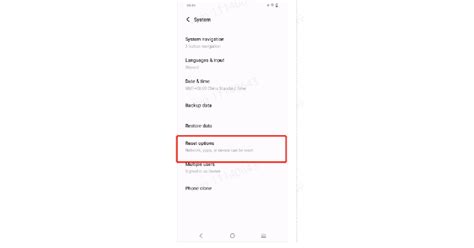 Menu system update dan factory reset pada smartphone Vivo untuk mengatasi masalah TalkBack