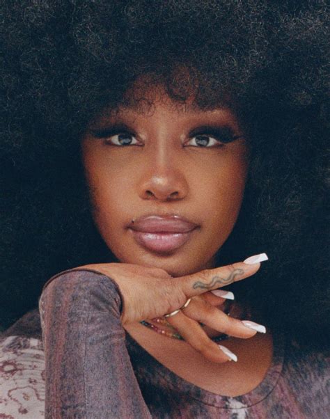 Sza Front Face: Unveiling the Artist's Unforgettable Style