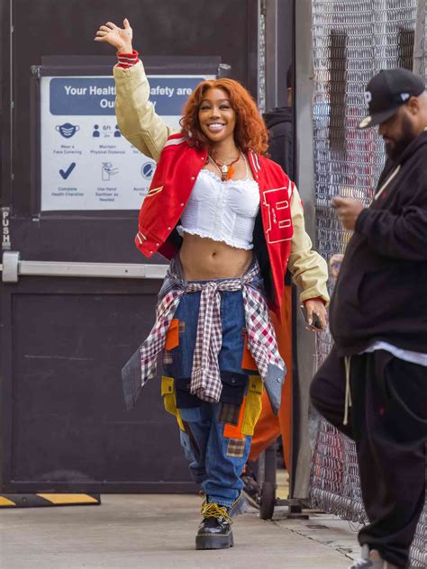 Sza's Trending Outfits: Fashion Inspiration for 2023