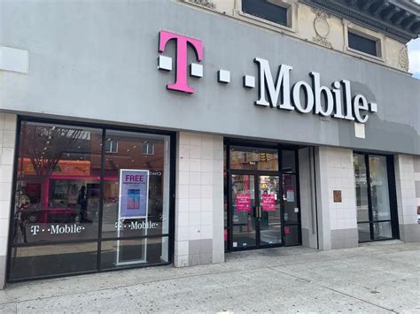 t mobile store on pitkin ave