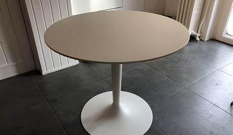 Table ronde baroque blanche 120cm avec rallonge