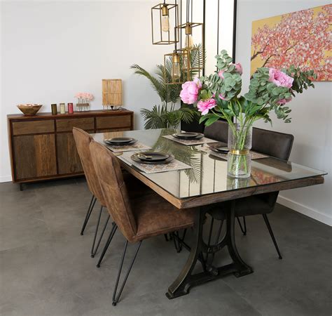 Table de salle à mange en verre et bois au design original So Inside