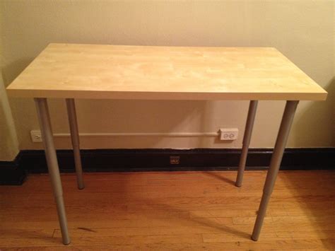 Table Ikea Vika Amon