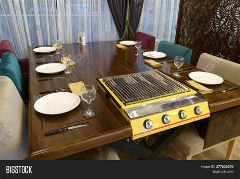 Table Restaurant Grill