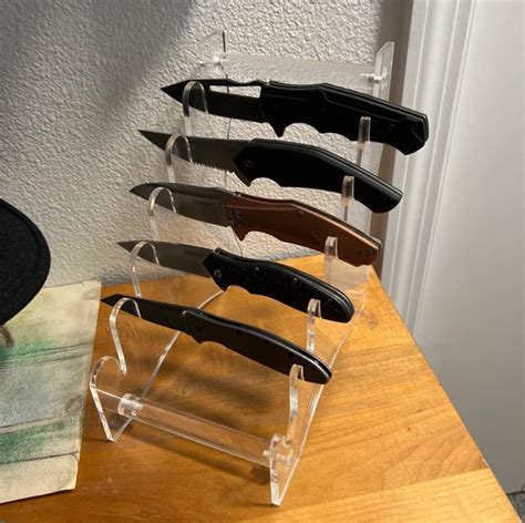 Tabletop Knife Display Stand