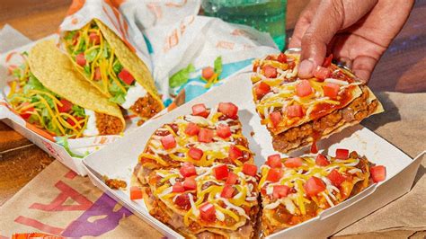 taco bell mexican pizza news