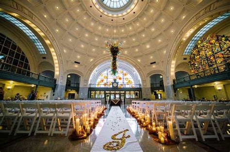 Simply Sophisticated Wedding at the Historic 1625