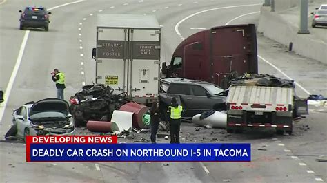 tacoma wa car crash
