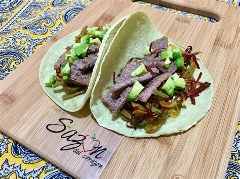 tacos con tortilla de nopal