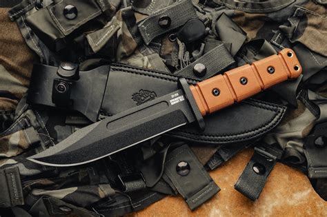 Tactical Armory Knives