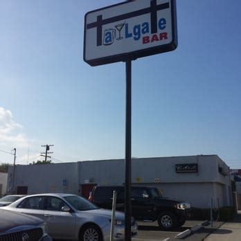 Tailgate Bar Long Beach