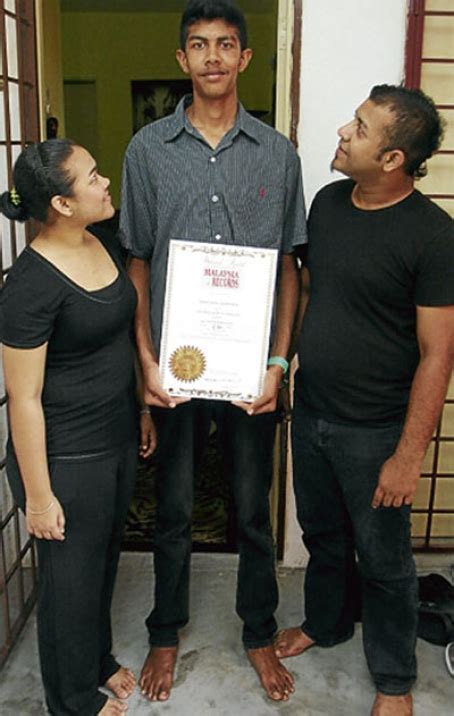 tallest person in malaysia