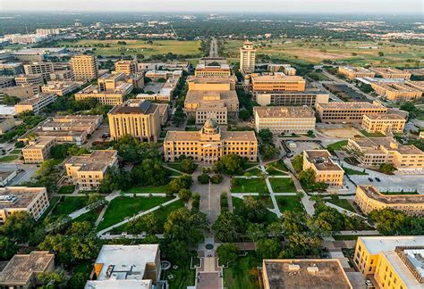 Tamu Caps Building