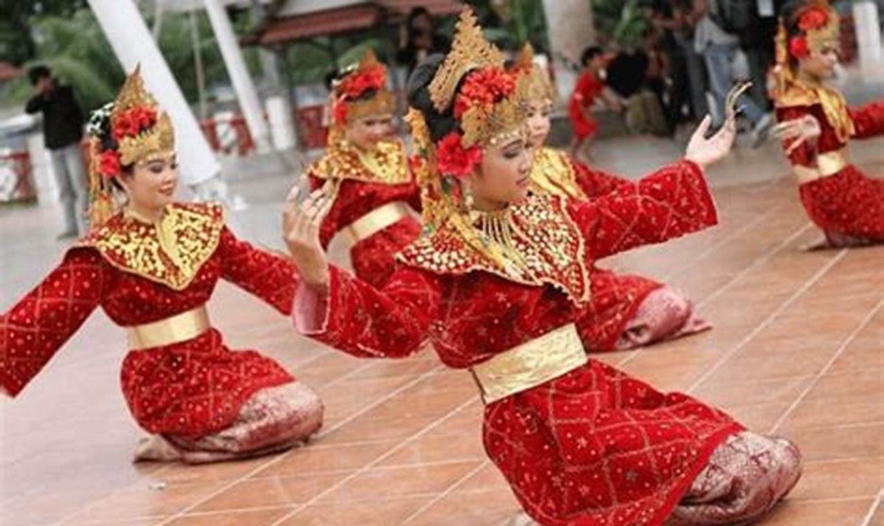 Referensi Tari Khas Sumatera Barat: Mengenal Tari Budaya Minangkabau