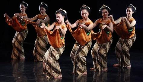 Berbagi Itu Indah: Tari Tradisional Jawa Tengah