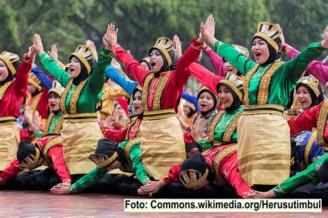 tari indonesia