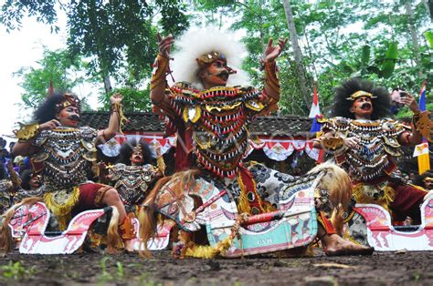 Tari Kuda Lumping